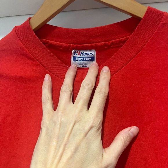 Vintage Hanes Hawaii Graphic T-shirt, Red, Size Large - Picture 3 of 3
